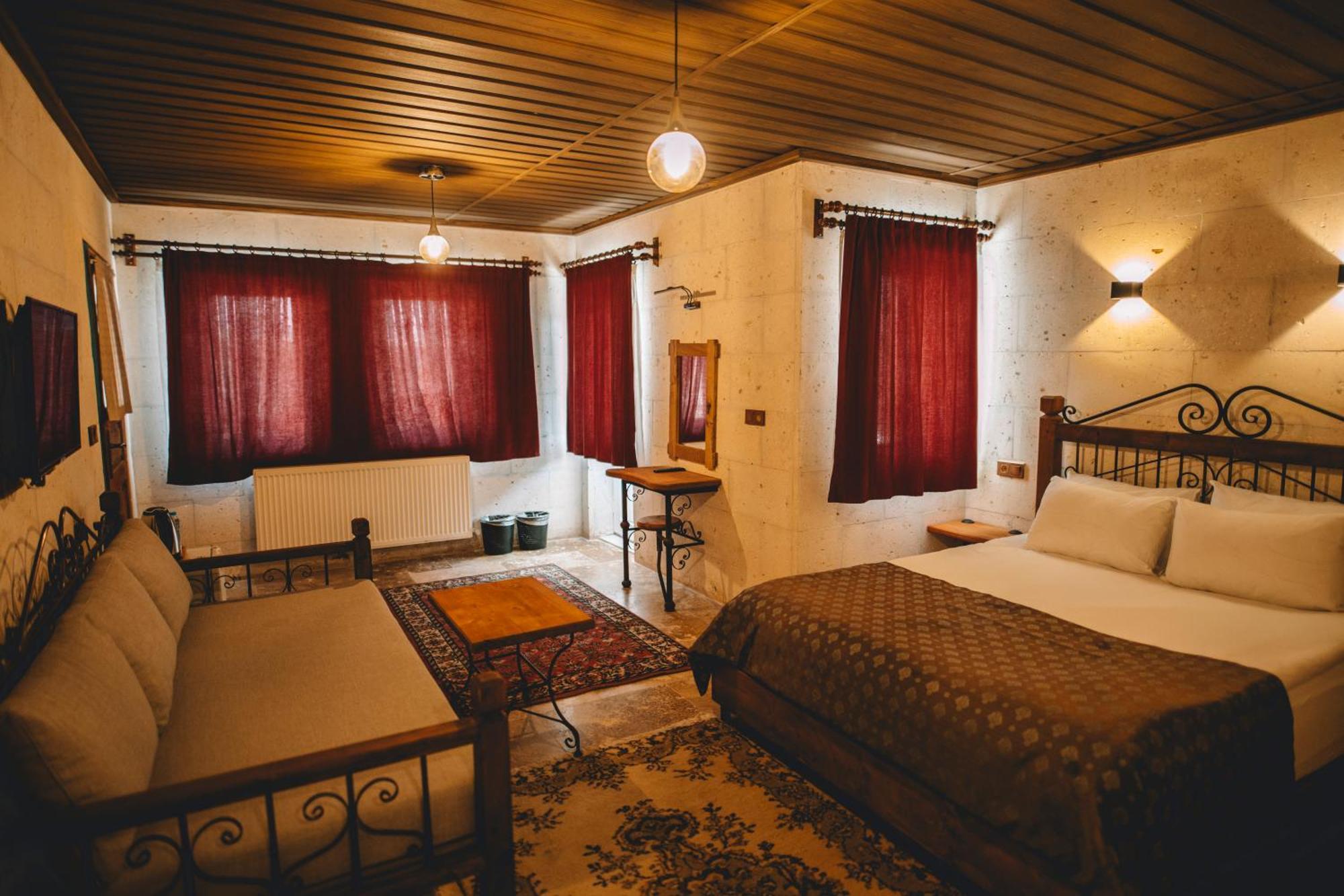 Bed and Breakfast Cavusin Cave House-Cappadocia Göreme Exterior foto
