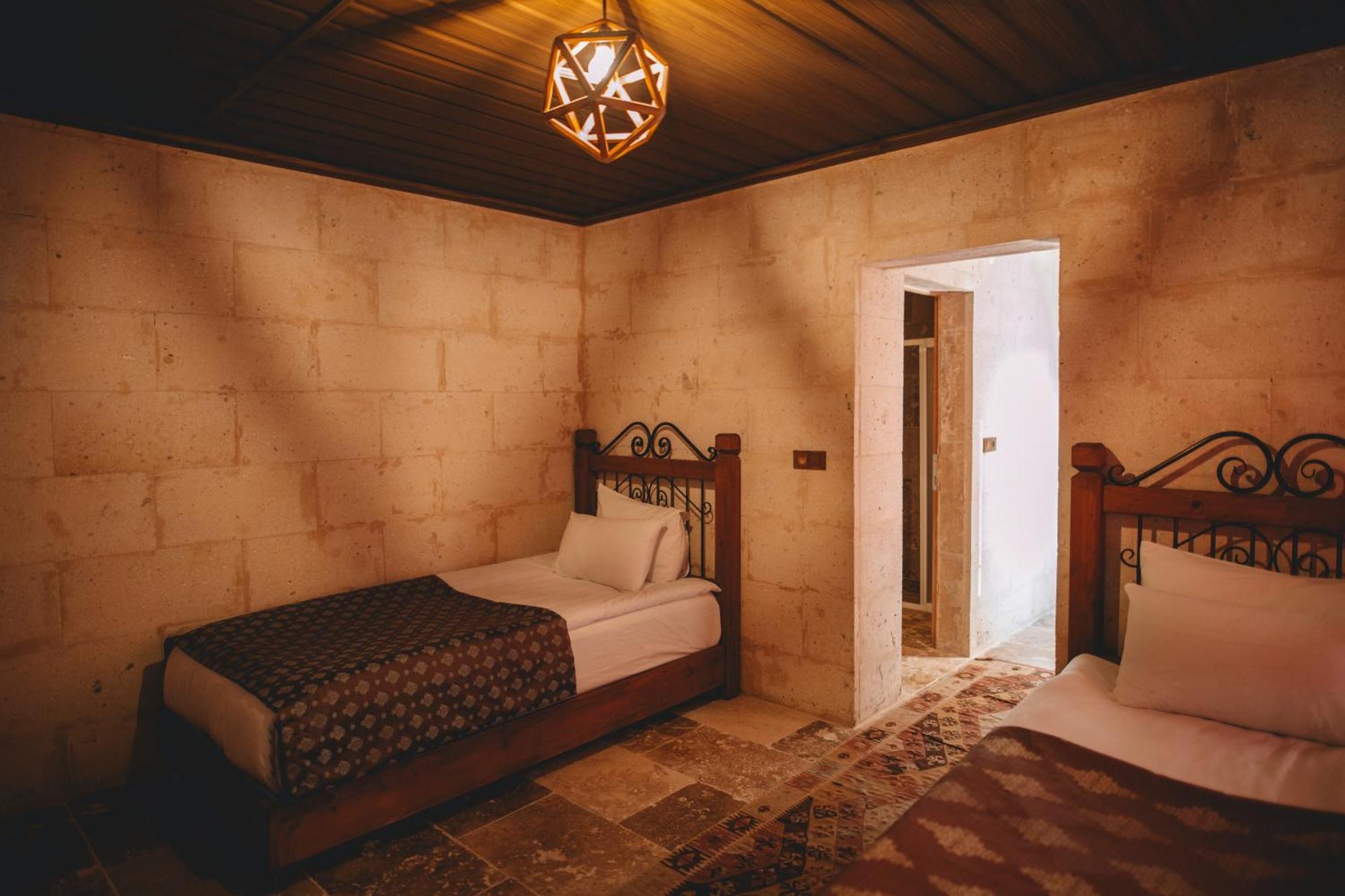 Bed and Breakfast Cavusin Cave House-Cappadocia Göreme Exterior foto